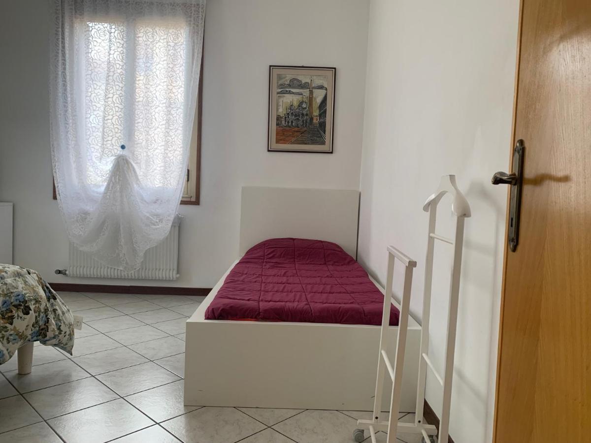 Little And Cozy Flat Near Venice Marghera Exterior foto