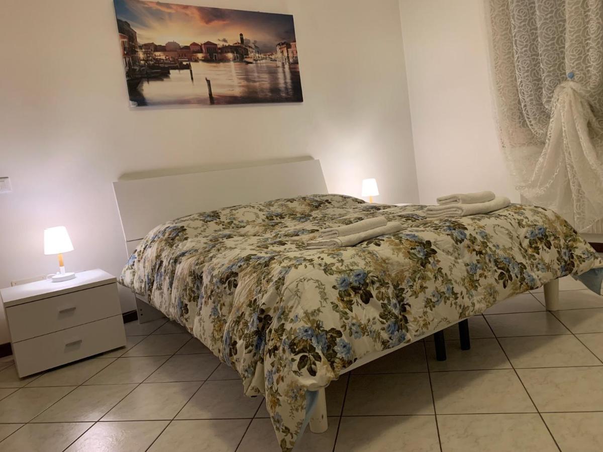 Little And Cozy Flat Near Venice Marghera Exterior foto